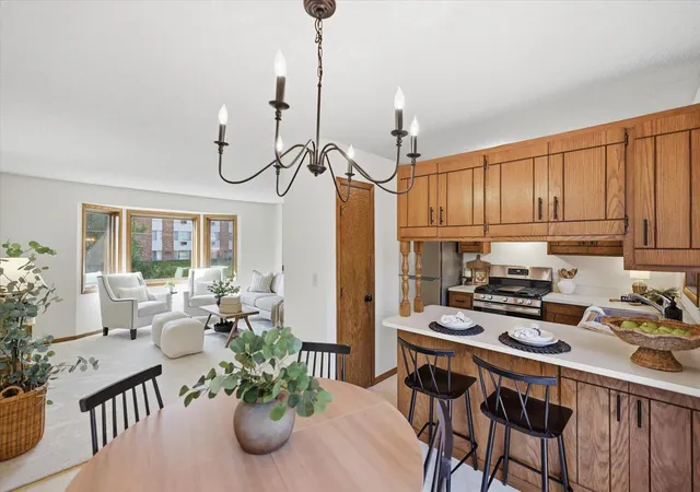 Photo 4 of Sale Pending at 1420 Sylvan St, Saint Paul, MN 55117 | MLS# 7125682 | Listing updated on 2026-10-12