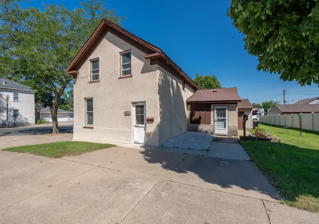 1st image of 239 3rd Avenue W, Shakopee, MN 55379 | MLS# 7125717