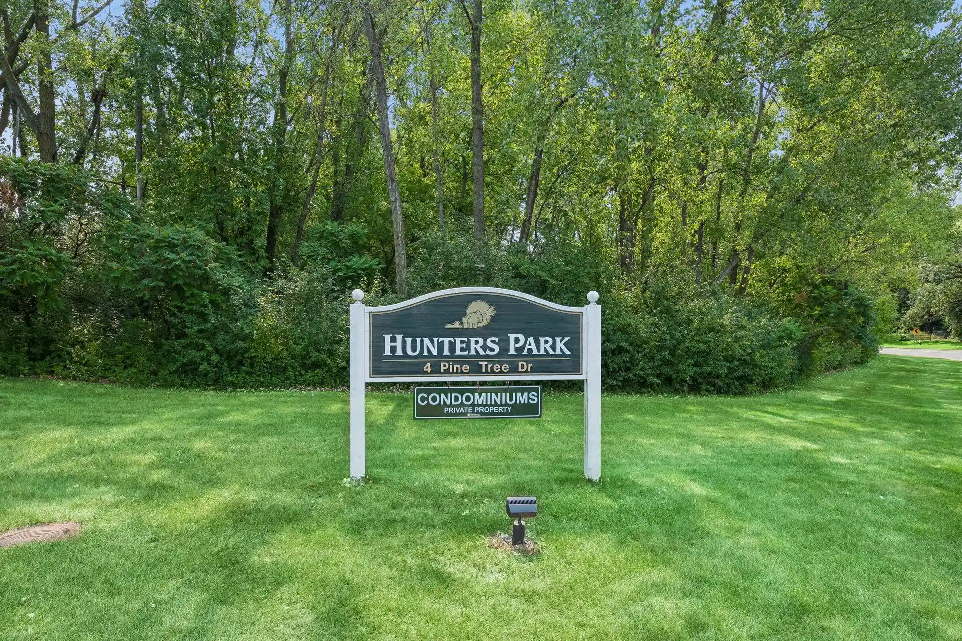 Listing Photo 28 - Condo for sale in 4 Pine Tree Dr located at 4 Pine Tree Dr, Arden Hills, MN 55112 - Unit #215