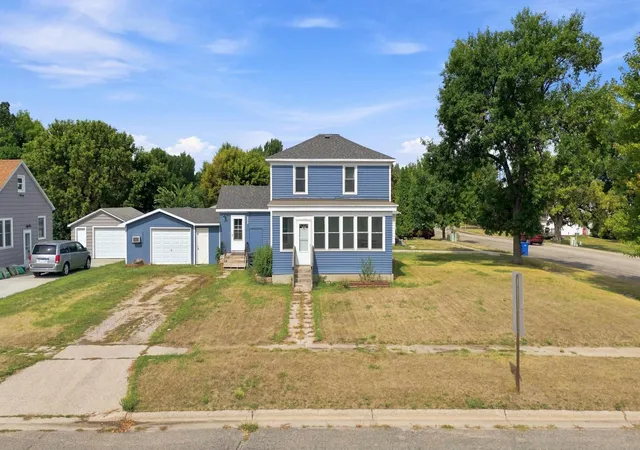 Photo 1 of Single family home for sale at 802 Hobart St, Hawley, MN 56549 | MLS# 7125752 | Listing updated on 2026-09-02