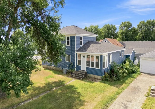 Photo 3 of Single family home for sale at 802 Hobart St, Hawley, MN 56549 | MLS# 7125752 | Listing updated on 2026-09-02