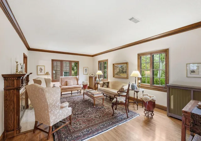 Photo 4 of Sale Pending at 3709 Upton Ave S, Minneapolis, MN 55410 | MLS# 7125753 | Listing updated on 2026-10-03