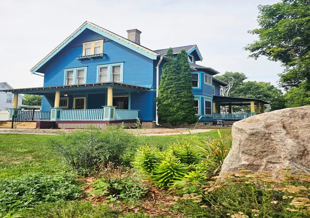 Photo 1 of Single family home for sale at 121 N 5th Street, Montevideo, MN 56265 | MLS# 7125769 | Listing updated on 2026-08-17