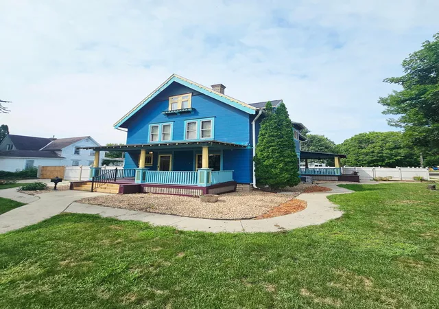 Photo 3 of Single family home for sale at 121 N 5th Street, Montevideo, MN 56265 | MLS# 7125769 | Listing updated on 2026-08-17