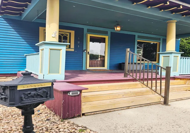 Photo 4 of Single family home for sale at 121 N 5th Street, Montevideo, MN 56265 | MLS# 7125769 | Listing updated on 2026-08-17