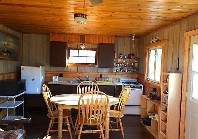 2nd image of 1915 Lynx Is, International Falls, MN 56649 | MLS# 7125787
