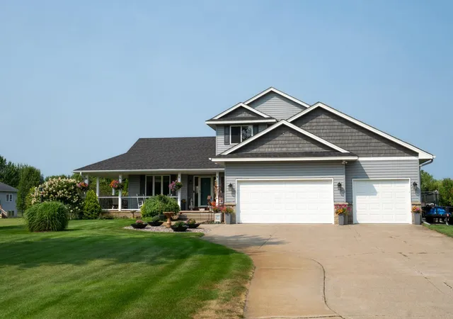 1st image of 13927 89th St Ne, Elk River, MN 55330 | MLS# 7125795