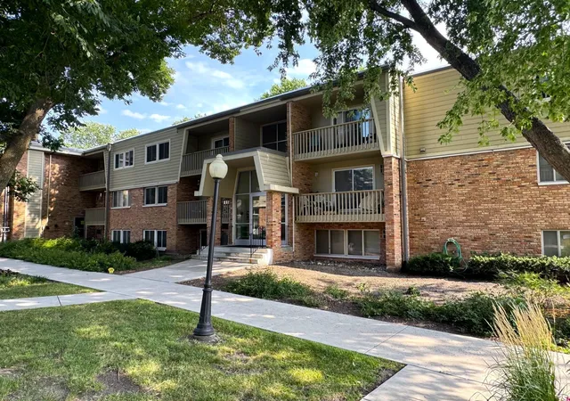 1st image of 7414 W 22nd St #306, Minneapolis, MN 55426 | MLS# 7125800