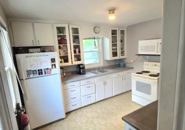 3rd image of 1430 11Th St N, Fargo, ND 58102 | MLS# 7125802