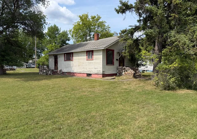 4th image of 1222 Main Ave, International Falls, MN 56649 | MLS# 7125809