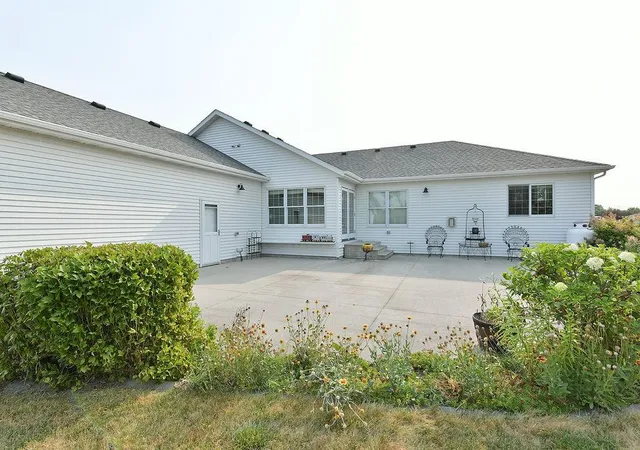 4th image of 520 2Nd Ave S, Kindred, ND 58051 | MLS# 7125819