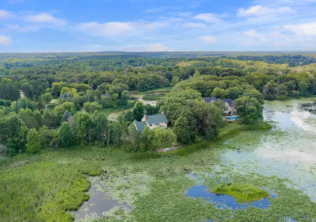 Photo 3 of Single family home for sale at 9570 Norway Hills Trl, Lakeville, MN 55044 | MLS# 7125834 | Listing updated on 2026-08-12