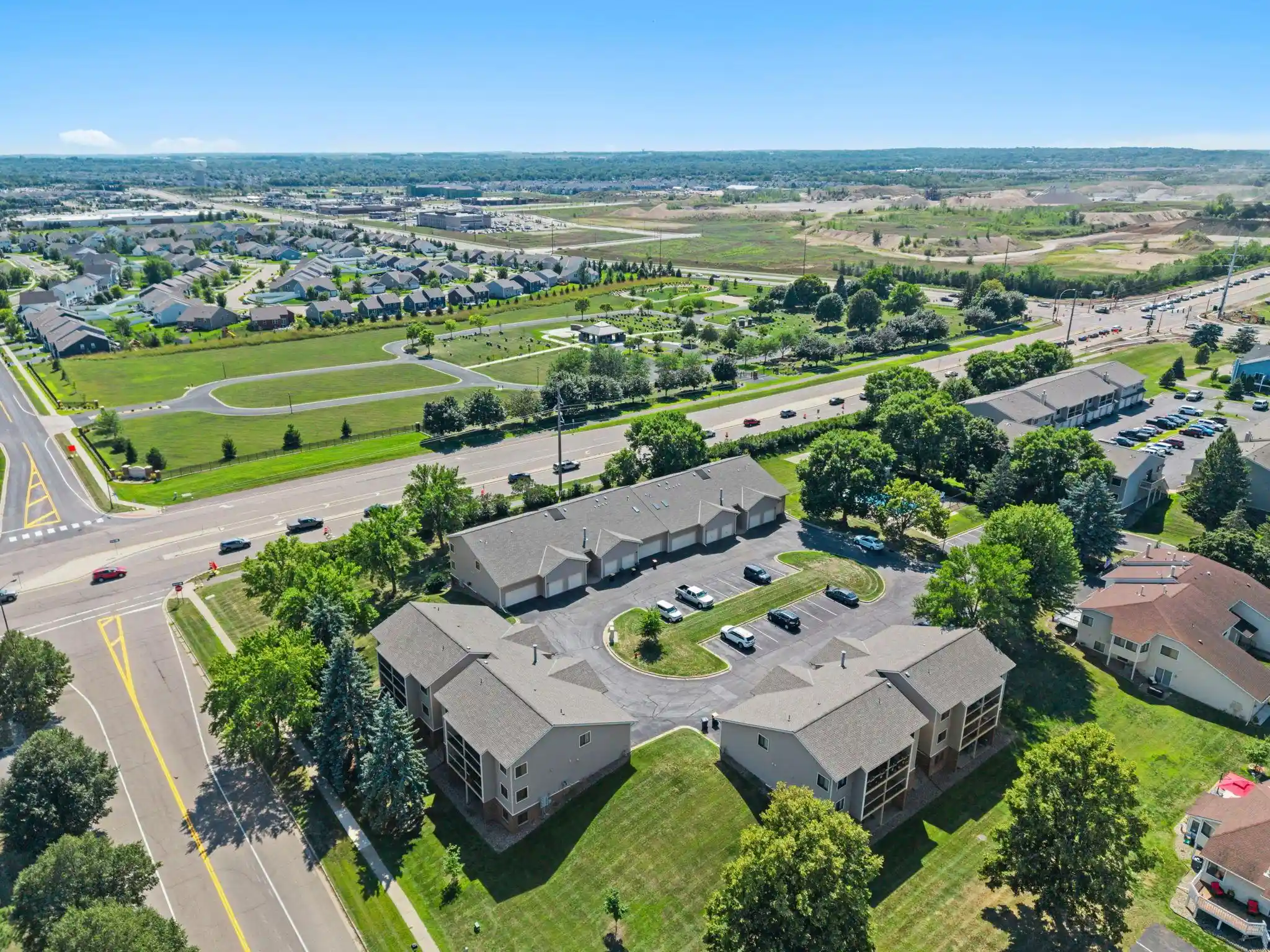Listing Photo 17 - Condo for sale in 14847 Endicott Wy located at 14847 Endicott Wy, Apple Valley, MN 55124 - Unit #107