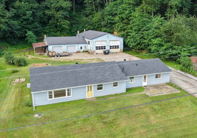 Photo 1 of Single family home for sale at 765 E Lake Blvd, Winona, MN 55987 | MLS# 7125858 | Listing updated on 2026-08-14