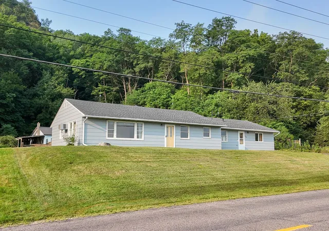 Photo 2 of Single family home for sale at 765 E Lake Blvd, Winona, MN 55987 | MLS# 7125858 | Listing updated on 2026-08-14