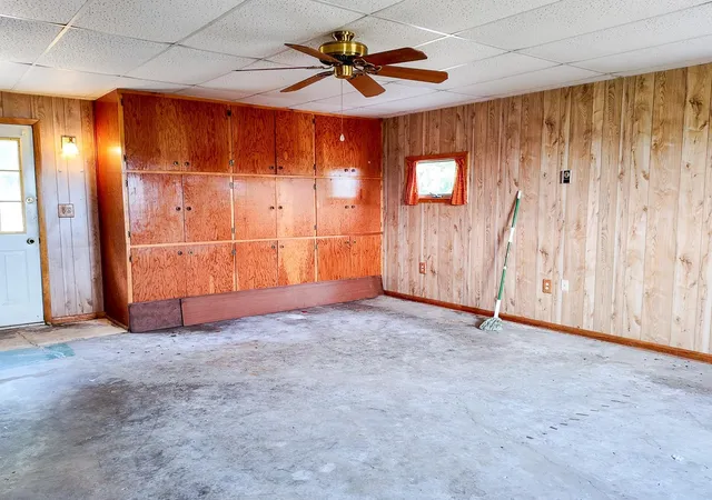 Photo 3 of Single family home for sale at 765 E Lake Blvd, Winona, MN 55987 | MLS# 7125858 | Listing updated on 2026-08-14