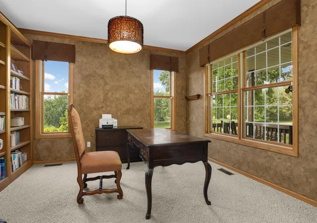 Photo 3 of Single family home for sale at 24600 Emerald Ln, Lakeville, MN 55044 | MLS# 7125877 | Listing updated on 2026-09-29