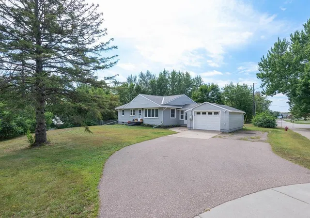 Photo 1 of Sale Pending at 125 Elm Dr, Carver, MN 55315 | MLS# 7125885 | Listing updated on 2026-10-09