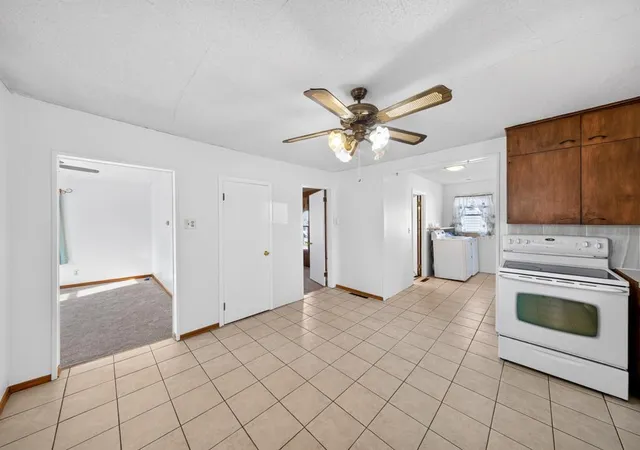 Photo 4 of Single family home for sale at 121 6th Street NE, Stewartville, MN 55976 | MLS# 7125891 | Listing updated on 2026-10-29