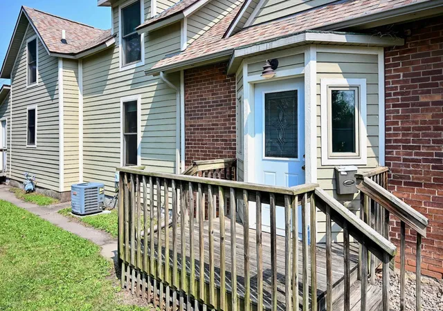Photo 2 of Sale Pending at 363 Chatfield St, Winona, MN 55987 | MLS# 7125902 | Listing updated on 2026-08-31