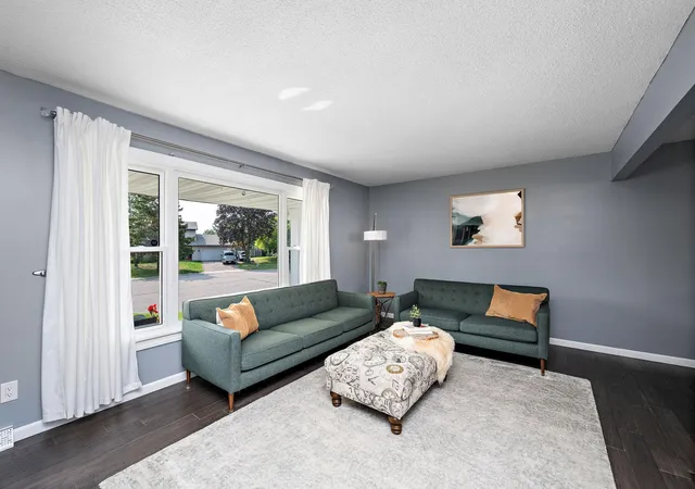 Photo 4 of Sale Pending at 1802 Evergreen Ct, Saint Paul, MN 55125 | MLS# 7125905 | Listing updated on 2026-09-01