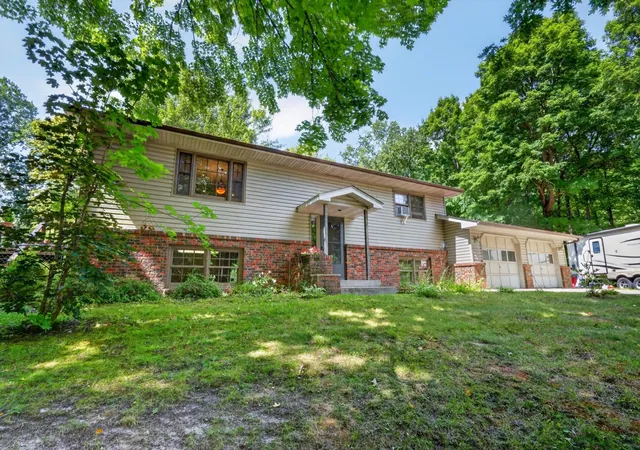 Photo 4 of Single family home for sale at 2452 Deschepper Dr, Grand Rapids, MN 55744 | MLS# 7125951 | Listing updated on 2026-09-23