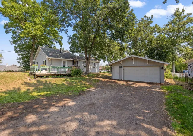 3rd image of 819 17Th St Se, Forest Lake, MN 55025 | MLS# 7125963