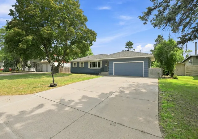 Photo 3 of Sale Pending at 7556 Major Ave N, Minneapolis, MN 55443 | MLS# 7125988 | Listing updated on 2026-08-27