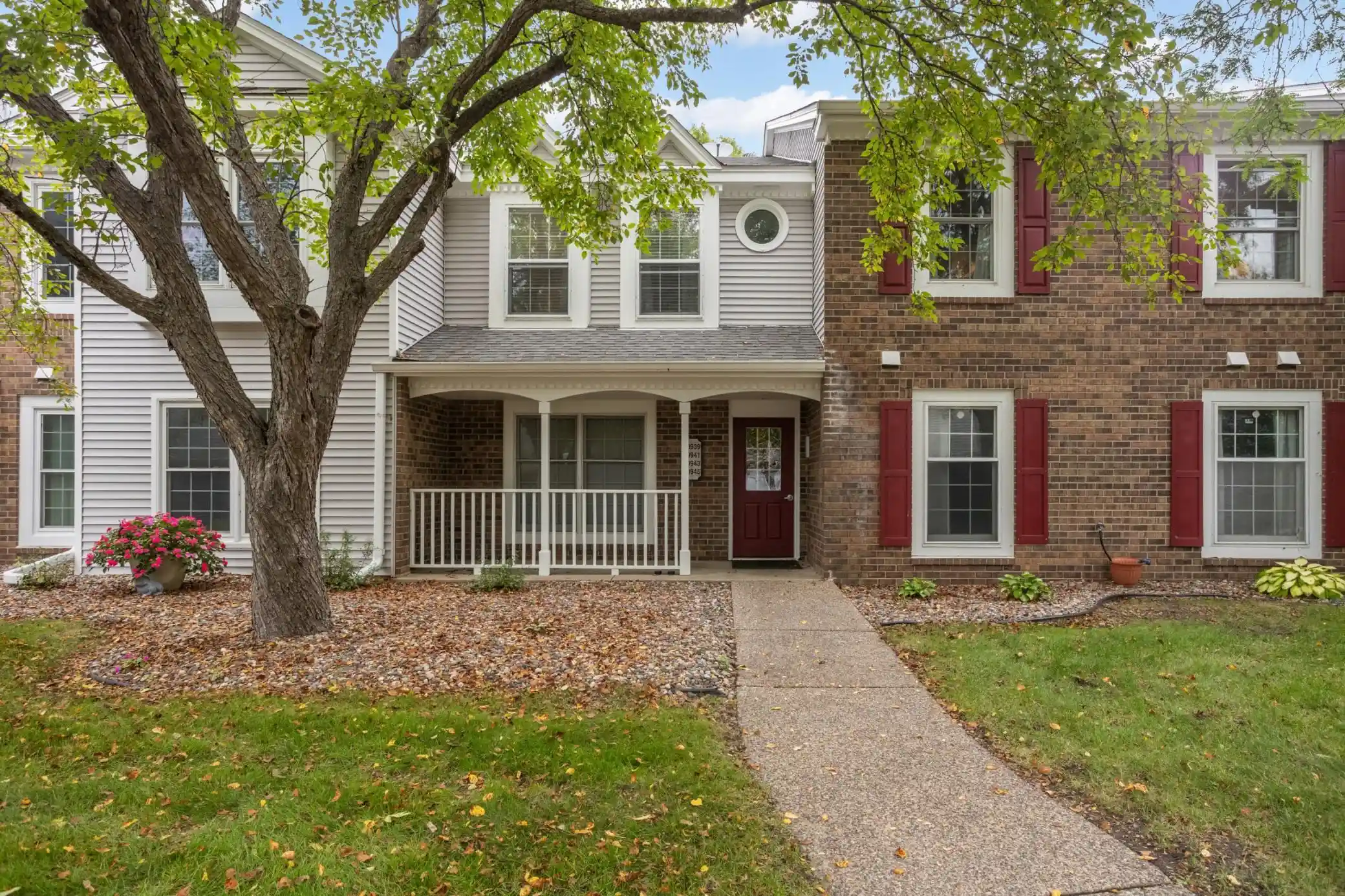 Listing Photo 1 - Condo for sale in 10945 Quebec Ave S located at 10945 Quebec Ave S, Minneapolis, MN 55438 - Unit #13