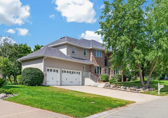Photo 3 of Single family home for sale at 1145 Cove Cir, Minnetrista, MN 55364 | MLS# 7126036 | Listing updated on 2026-09-04