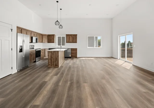 Photo 2 of Single family home for sale at 2611 38 Avenue S, Moorhead, MN 56560 | MLS# 7126042 | Listing updated on 2026-08-14