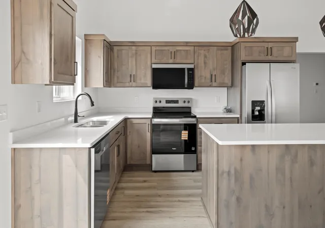 2nd image of 2617 38 Ave S, Moorhead, MN 56560 | MLS# 7126045