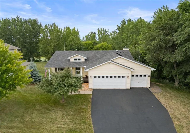 Photo 3 of Sale Pending at 921 Aspen Ln, Montrose, MN 55363 | MLS# 7126054 | Listing updated on 2026-09-29