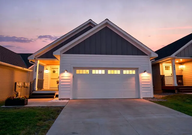 Photo 2 of Single family home for sale at 257 Mccarrons Pl W, Roseville, MN 55113 | MLS# 7126065 | Listing updated on 2026-10-05