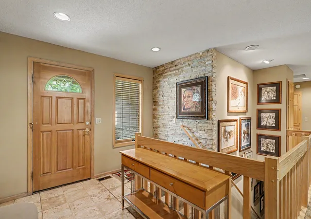 4th image of 2003 Safari Heights Trl, Saint Paul, MN 55122 | MLS# 7126067