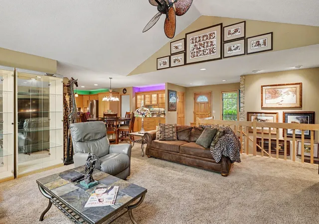 5th image of 2003 Safari Heights Trl, Saint Paul, MN 55122 | MLS# 7126067