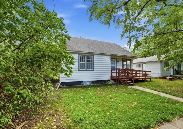 Photo 1 of Sale Pending at 119 2nd Avenue Ne, Saint Cloud, MN 56304 | MLS# 7126069 | Listing updated on 2026-10-21