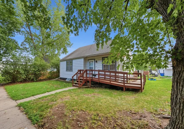 Photo 2 of Sale Pending at 119 2nd Avenue Ne, Saint Cloud, MN 56304 | MLS# 7126069 | Listing updated on 2026-10-05