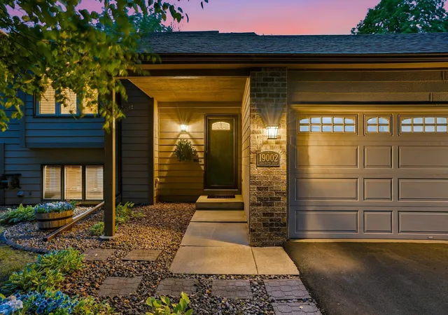 Photo 2 of Single family home for sale at 19002 Barrington Dr, Eden Prairie, MN 55346 | MLS# 7126076 | Listing updated on 2026-09-21