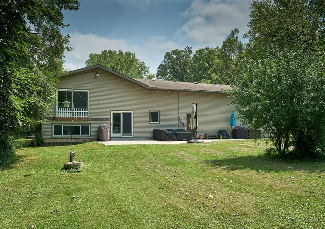 Photo 2 of Single family home for sale at 2287 Timberidge Ln Se, Rochester, MN 55904 | MLS# 7126078 | Listing updated on 2026-09-21