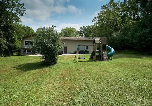 Photo 3 of Single family home for sale at 2287 Timberidge Ln Se, Rochester, MN 55904 | MLS# 7126078 | Listing updated on 2026-09-21
