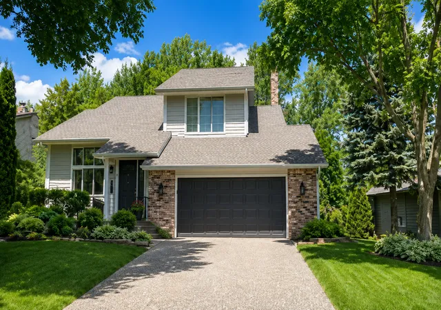 1st image of 15576 Canyon Rdg, Eden Prairie, MN 55347 | MLS# 7126090