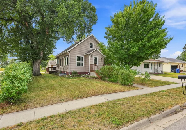 1st image of 202 1st Ave Sw, Dilworth, MN 56529 | MLS# 7126100