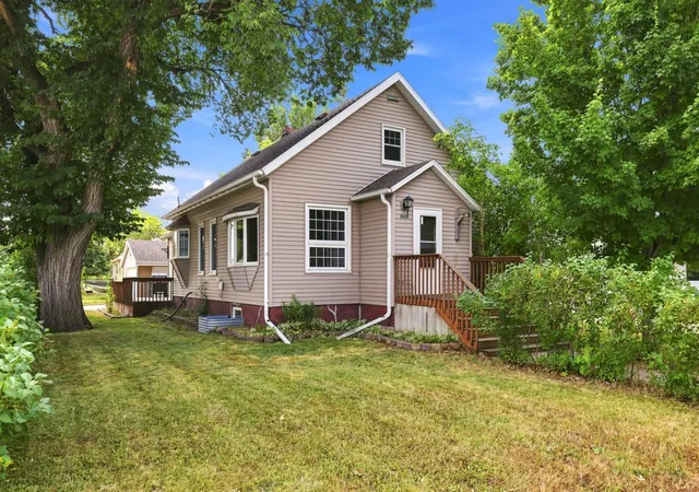 2nd image of 202 1st Ave Sw, Dilworth, MN 56529 | MLS# 7126100