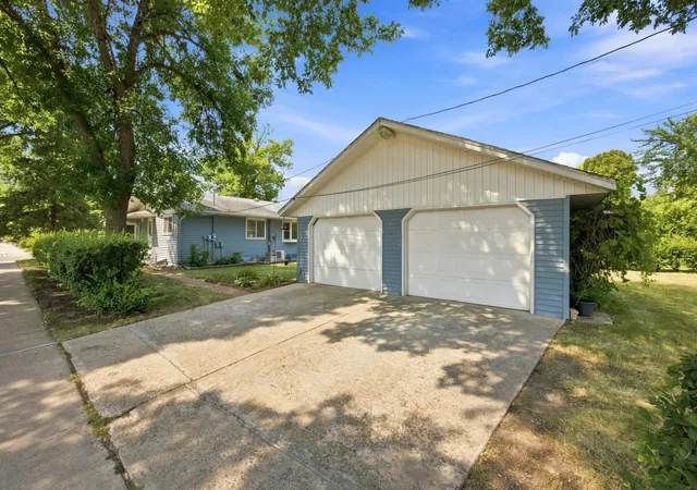 Photo 2 of Single family home for sale at 1914 15th Street S, Moorhead, MN 56560 | MLS# 7126104 | Listing updated on 2026-10-07