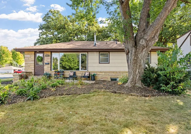 Photo 1 of Single family home for sale at 12611 Monterey Ave S, Savage, MN 55378 | MLS# 7126110 | Listing updated on 2026-09-18