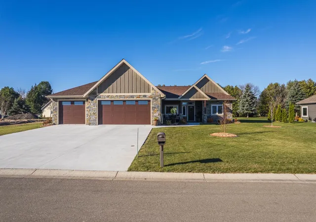 2nd image of 626 Lake Forest Cir, Detroit Lakes, MN 56501 | MLS# 7126116