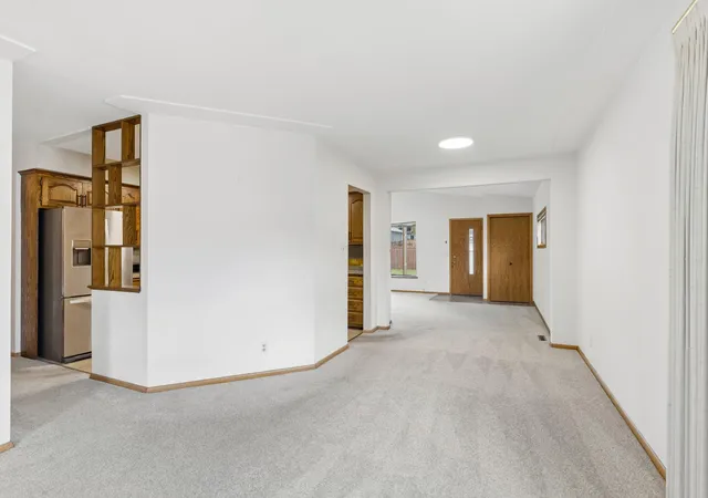 Photo 3 of Single family home for sale at 2047 Morgan Ave, Saint Paul, MN 55116 | MLS# 7126123 | Listing updated on 2026-10-07