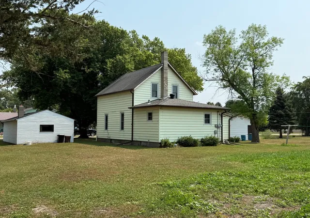 4th image of 114 3Rd St N, Fairmount, ND 58030 | MLS# 7126125