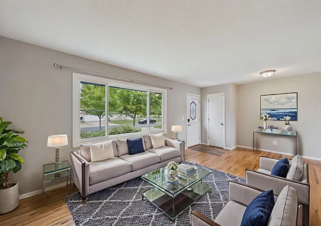 Photo 1 of Sale Pending at 4050 Upper 149th St W, Rosemount, MN 55068 | MLS# 7126146 | Listing updated on 2026-10-05